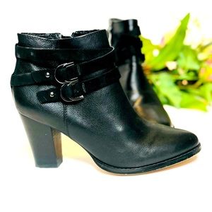 WHBM Black Boots  size 61/2
